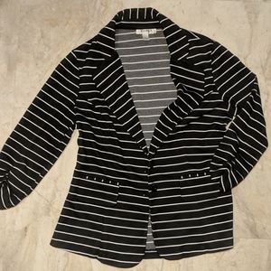 👗Barn Black/White Striped Ruched Sleeve Blazer M